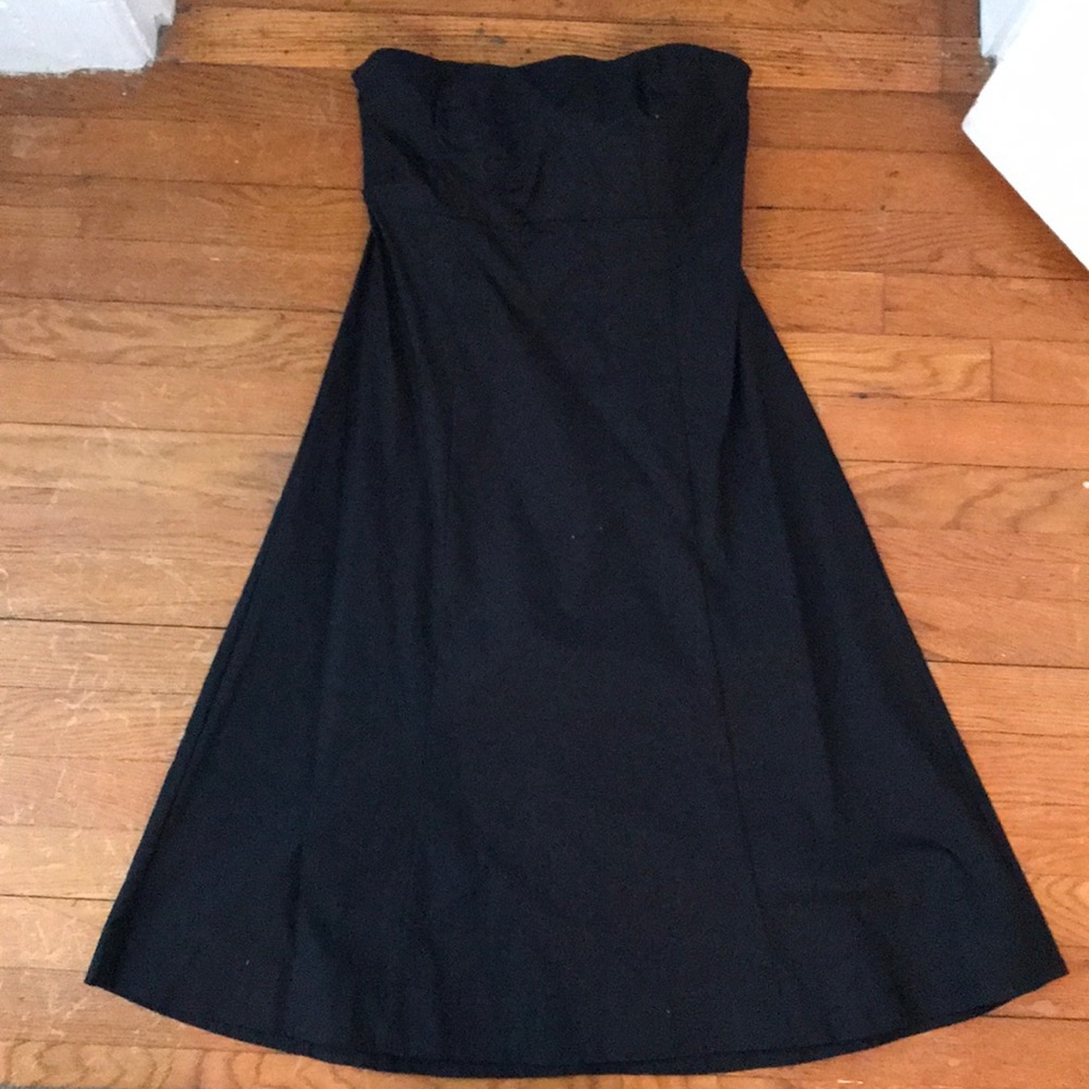 Black GAP strapless dress